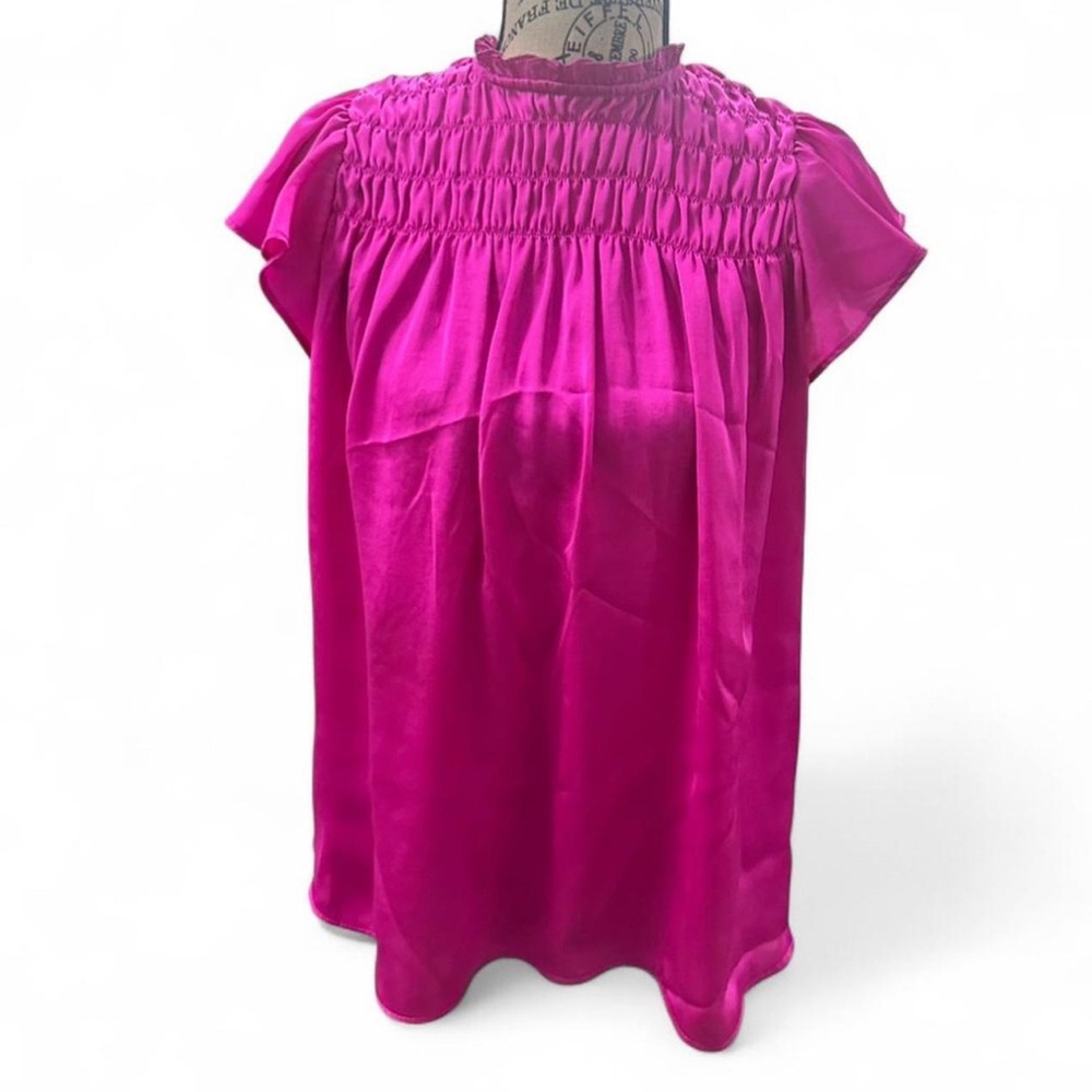 Sam & Jess Women’s Fuchsia Pink Flutter-Sleeve with Smocking Top. Sz Medium - Picture 2 of 5